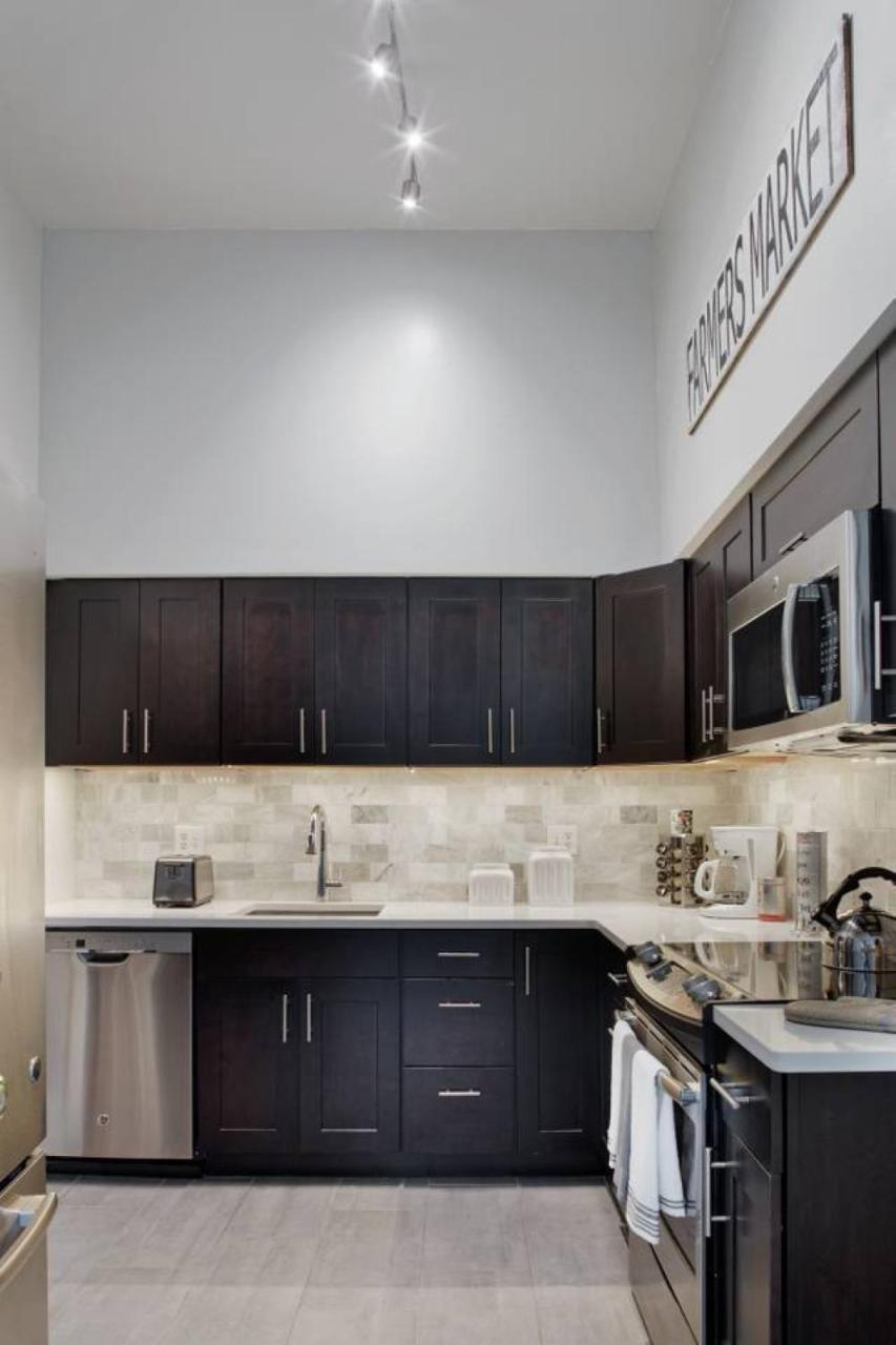 420Waldburg A - Modern Apt With Southern Charm Blocks From Forsyth Leilighet Savannah Eksteriør bilde