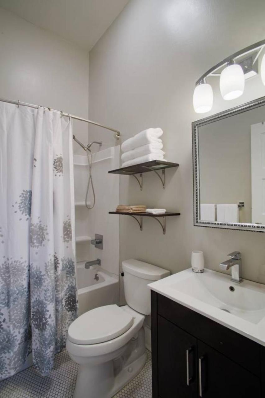 420Waldburg A - Modern Apt With Southern Charm Blocks From Forsyth Leilighet Savannah Eksteriør bilde