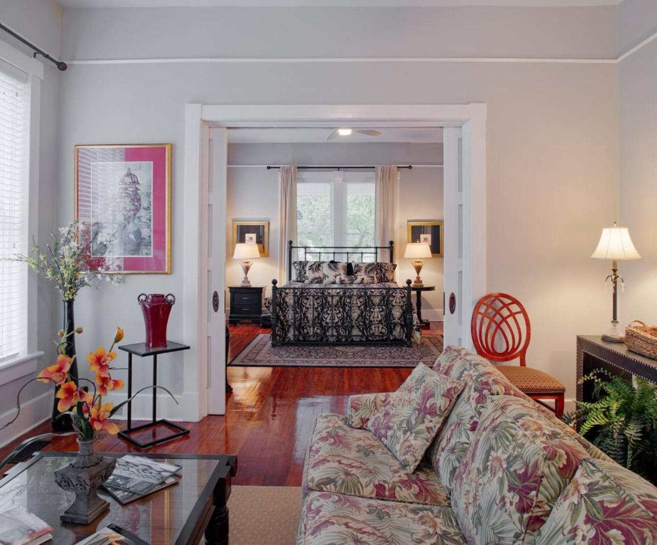 420Waldburg A - Modern Apt With Southern Charm Blocks From Forsyth Leilighet Savannah Eksteriør bilde